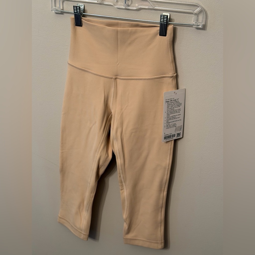 305. NWT Lululemon Align HR Crop 17” Inseam In “Prosecco”